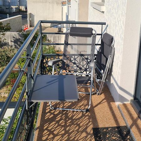 Le Fetilly Avec Parking Privatif Et Climatisation La Rochelle  Exterior photo