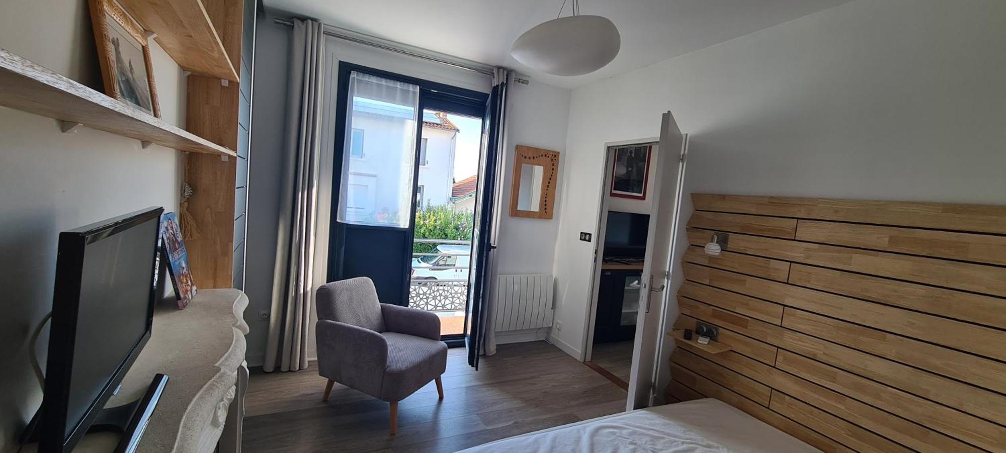 Le Fetilly Avec Parking Privatif Et Climatisation La Rochelle  Exterior photo